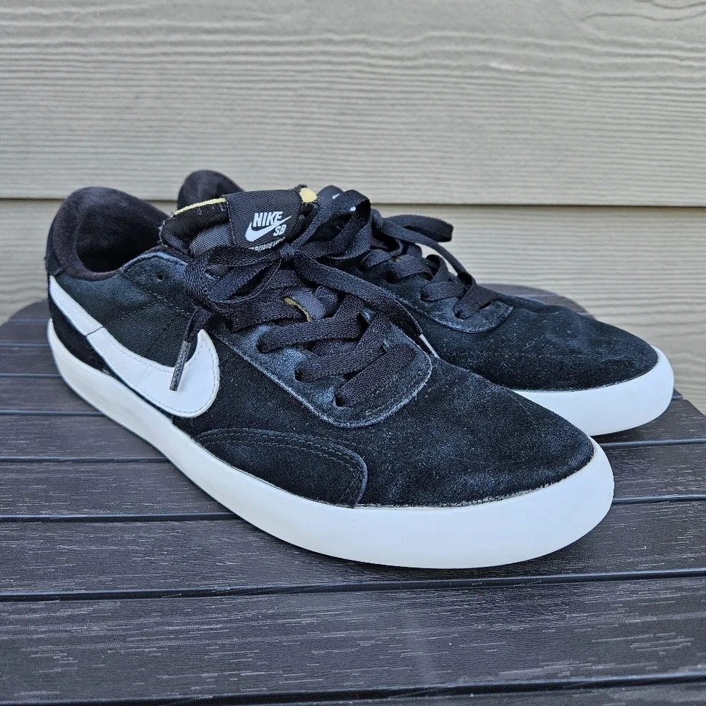 Nike SB Heritage Vulc Black White Skate Sneaker Shoes CD5010-003 Men's Size 9.5